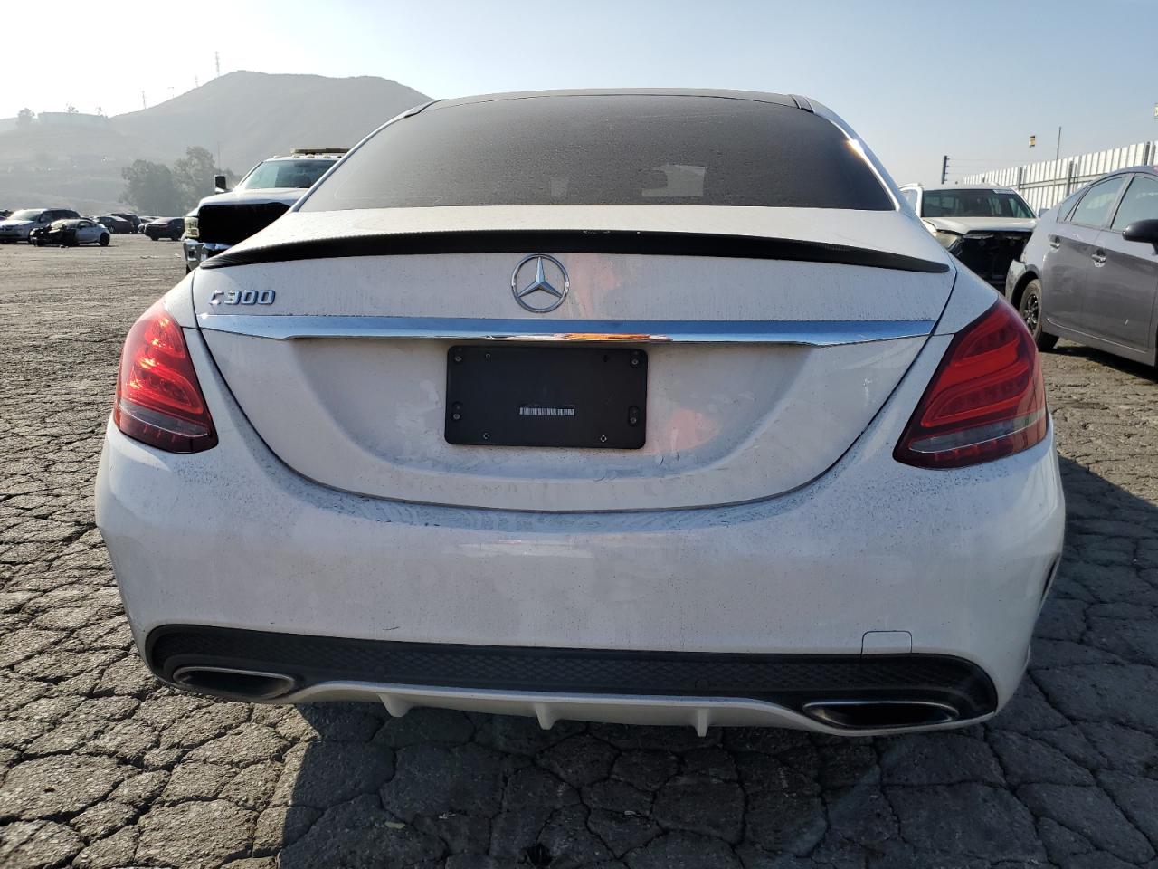 2018 Mercedes-Benz C 300 VIN: 55SWF4JB7JU253351 Lot: 86909204