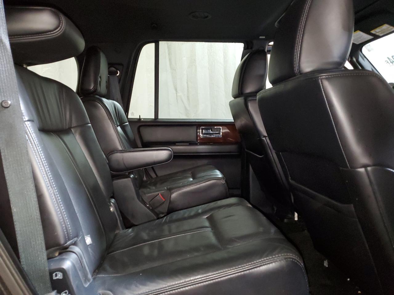 5LMJJ2JT7FEJ07525 2015 Lincoln Navigator