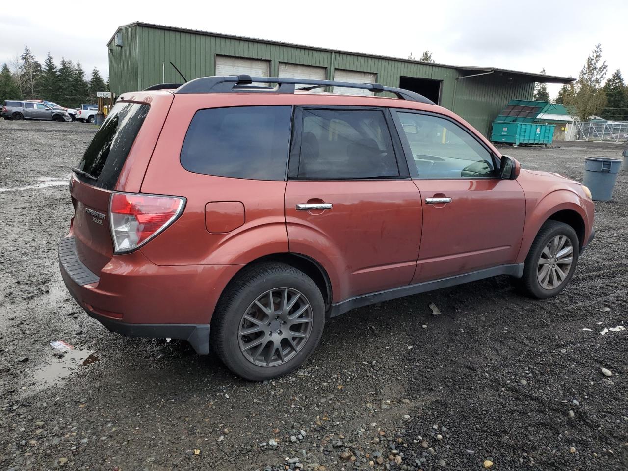 2011 Subaru Forester 2.5X Premium VIN: JF2SHADC6BH769992 Lot: 85880874