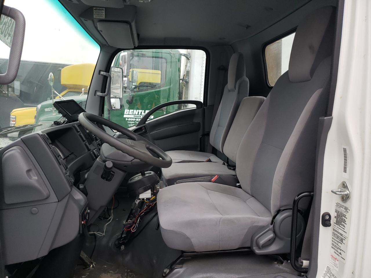 JALC4W167J7008918 2018 Isuzu Npr Hd