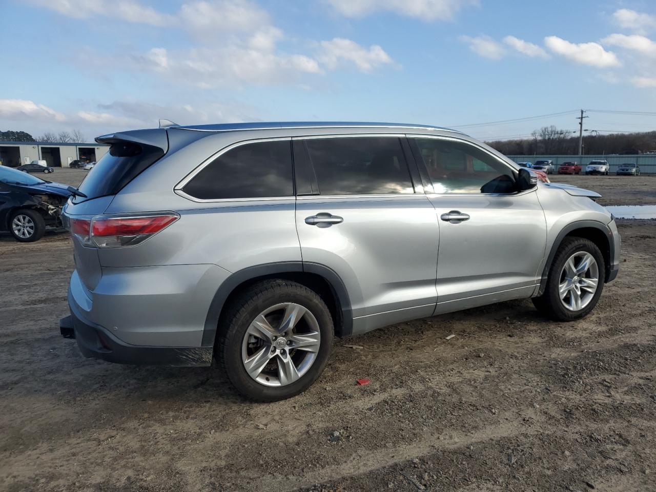 2015 Toyota Highlander Limited VIN: 5TDYKRFH6FS061907 Lot: 85890634