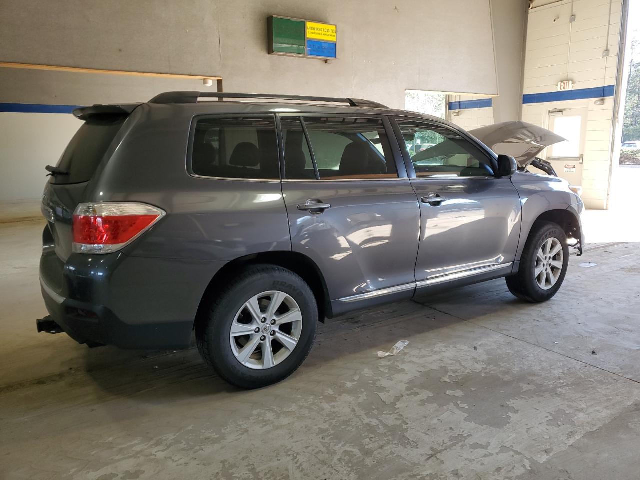 2012 Toyota Highlander Base VIN: 5TDBK3EH3CS171717 Lot: 86147694