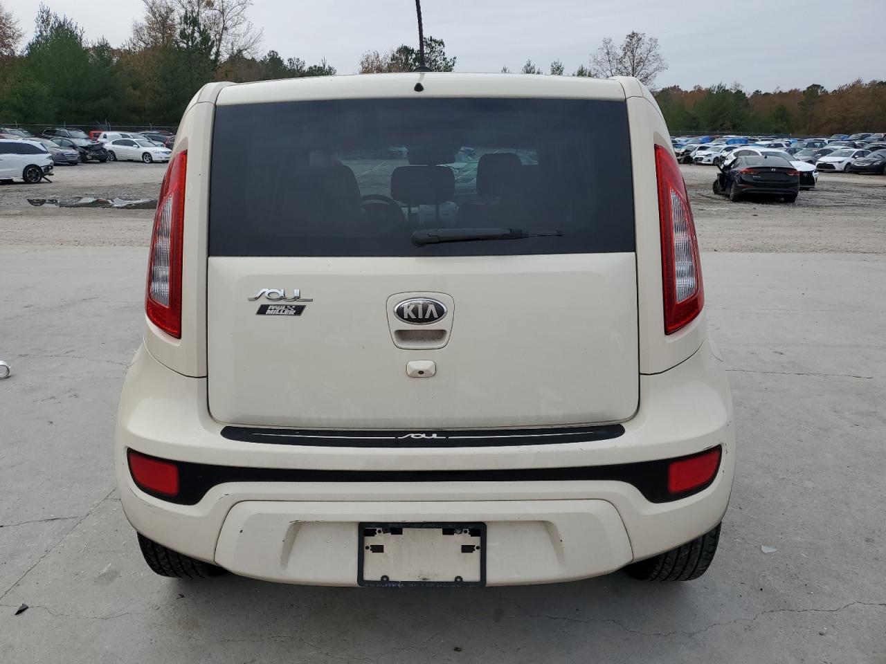 2013 Kia Soul + VIN: KNDJT2A64D7575077 Lot: 85222884