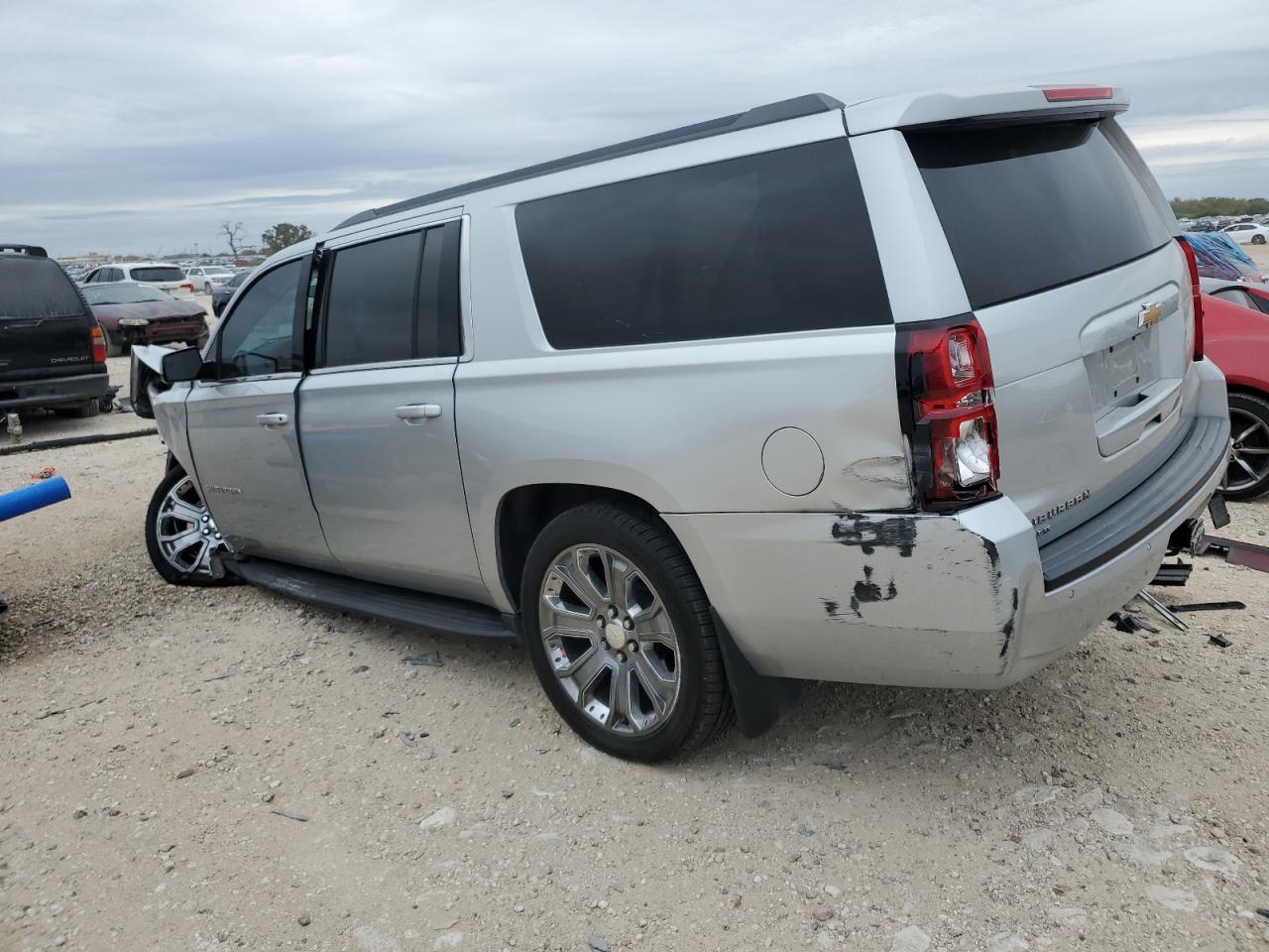 2017 Chevrolet Suburban C1500 Ls VIN: 1GNSCGKC1HR320491 Lot: 82842924