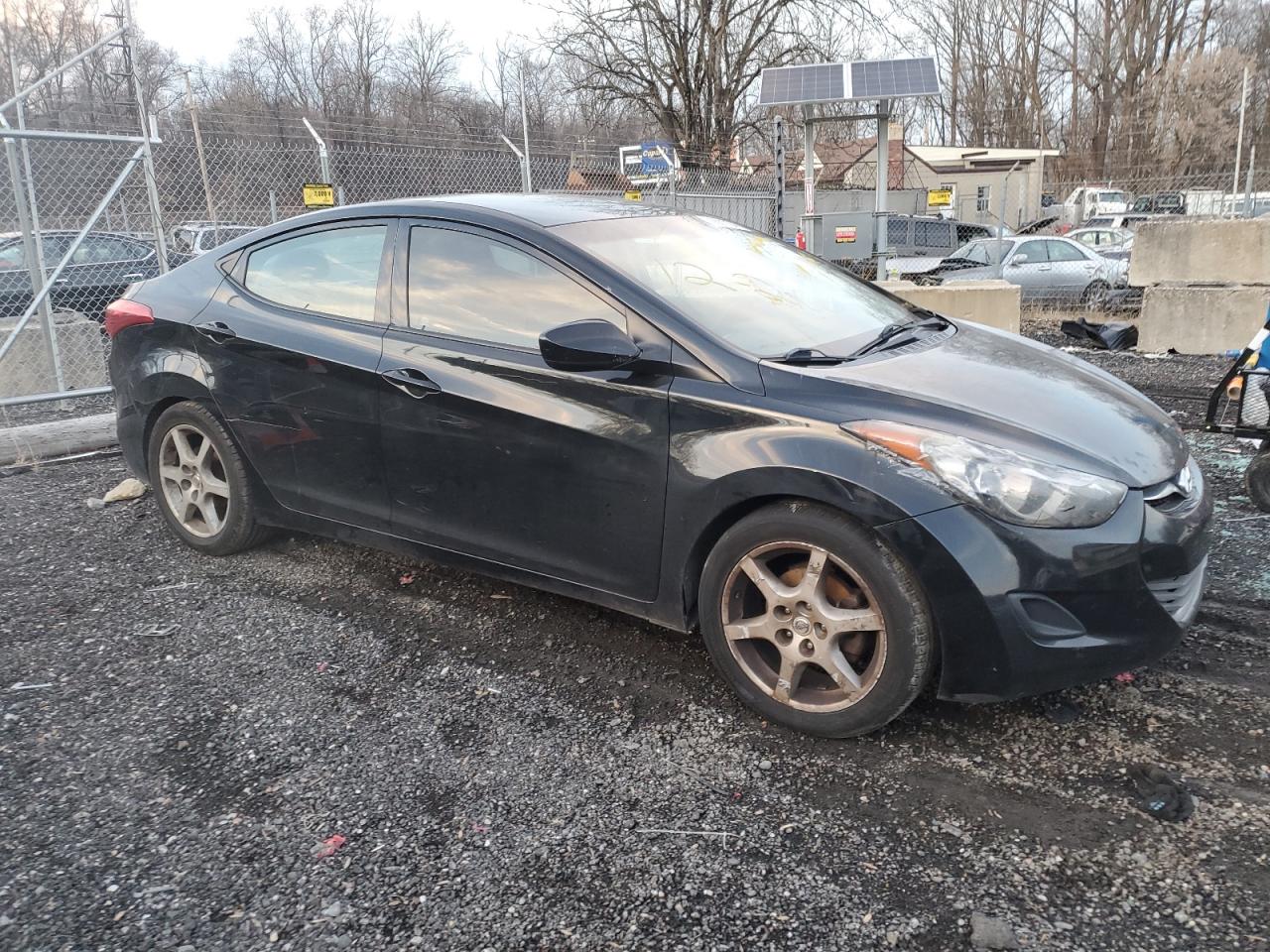 5NPDH4AE6DH354464 2013 Hyundai Elantra Gls