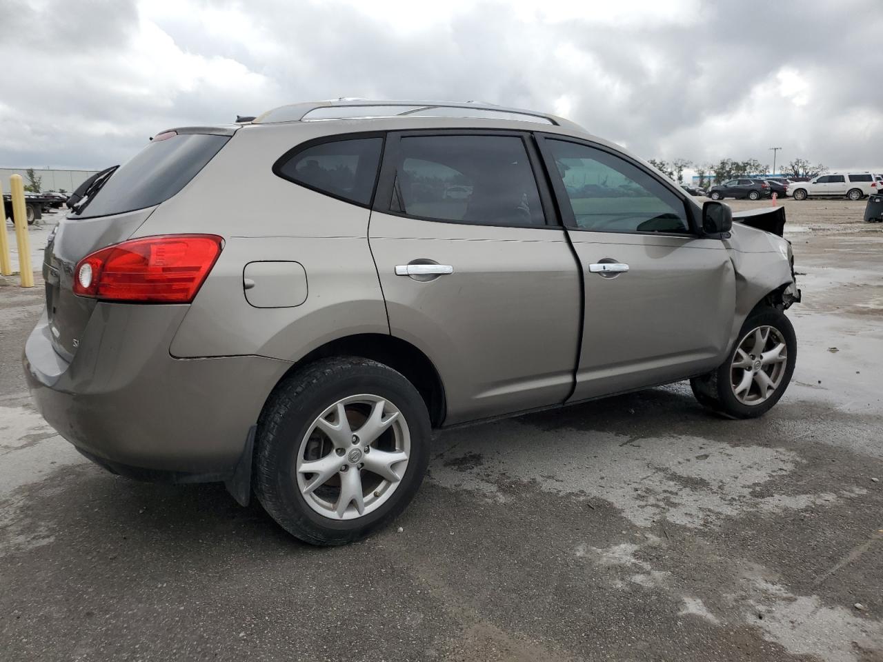 2010 Nissan Rogue S VIN: JN8AS5MT3AW013599 Lot: 86849204