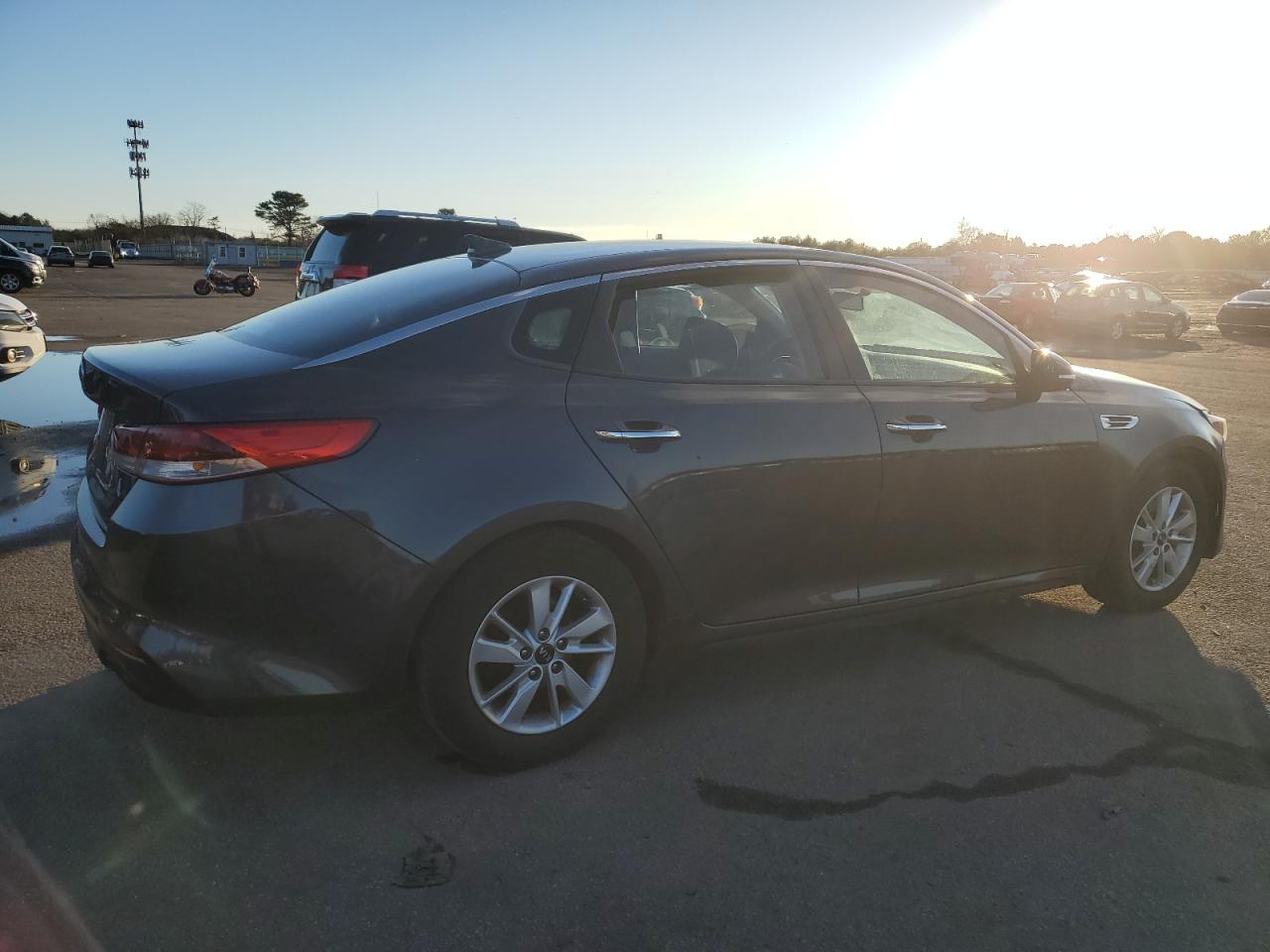 2018 Kia Optima Lx VIN: KNAGT4L30J5212093 Lot: 87200964