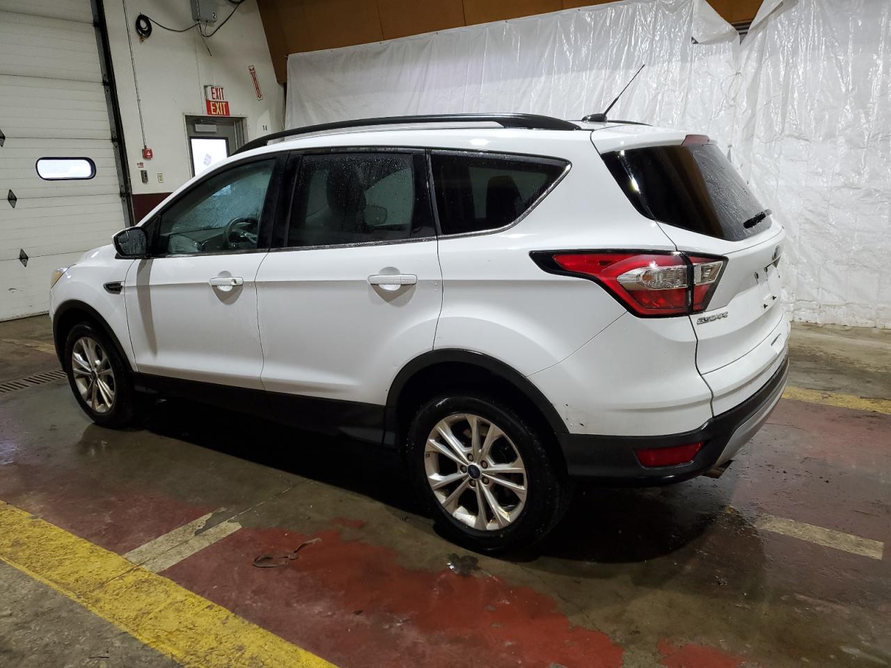 1FMCU0GD0JUC90501 2018 Ford Escape Se