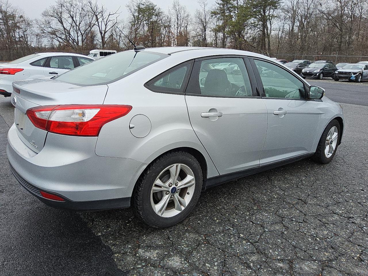 2014 Ford Focus Se VIN: 1FADP3F22EL449215 Lot: 85940084