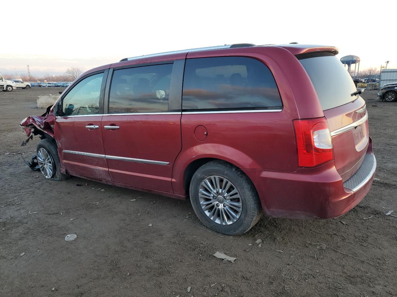 2011 Chrysler Town & Country Limited VIN: 2A4RR6DG3BR698744 Lot: 84843524