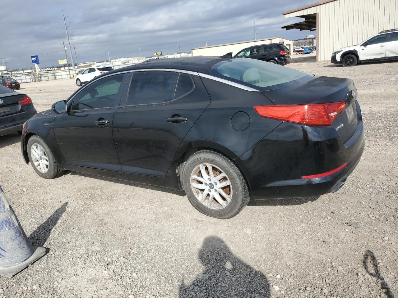 KNAGM4A79B5156613 2011 Kia Optima Lx