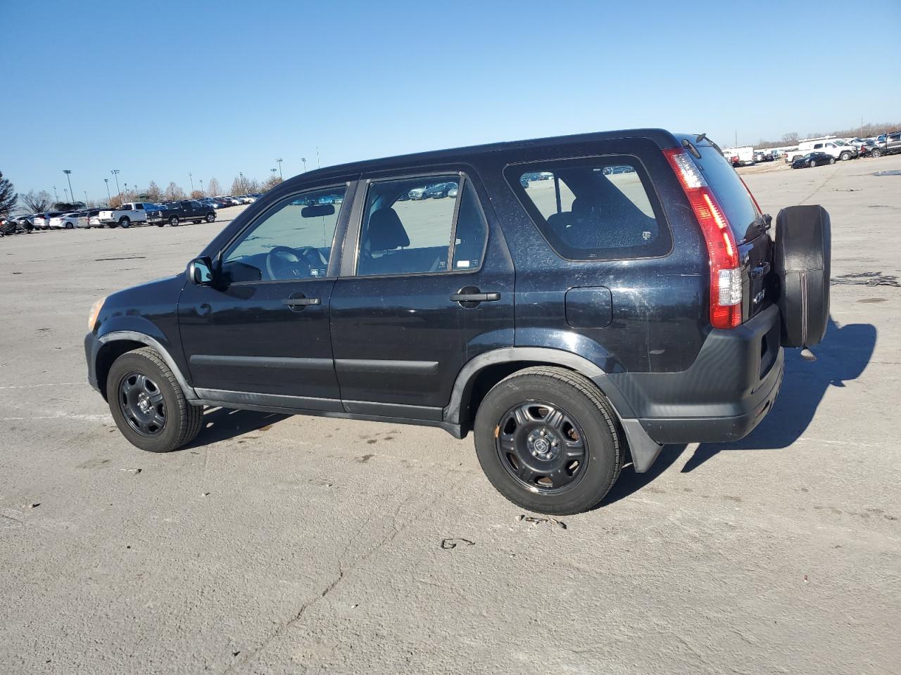 JHLRD78595C049050 2005 Honda Cr-V Lx