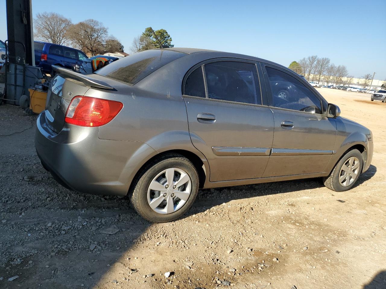 2011 Kia Rio Base VIN: KNADH4A39B6913184 Lot: 86364604