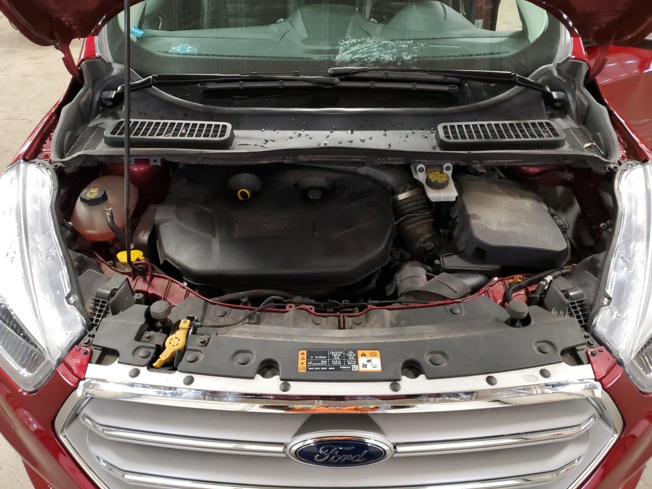 1FMCU9J94JUC60085 2018 Ford Escape Titanium