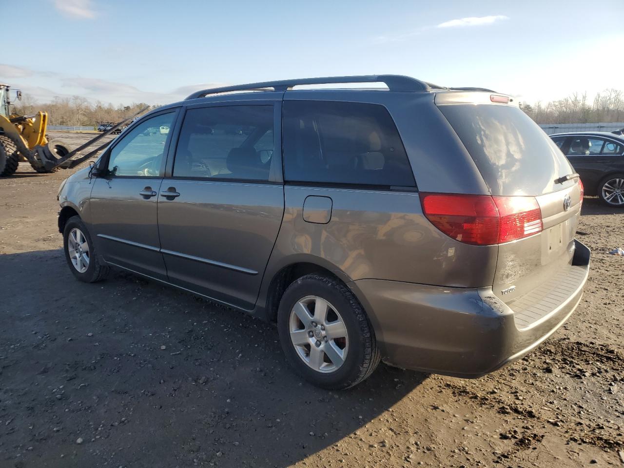 2004 Toyota Sienna Ce VIN: 5TDZA23CX4S135561 Lot: 85843364