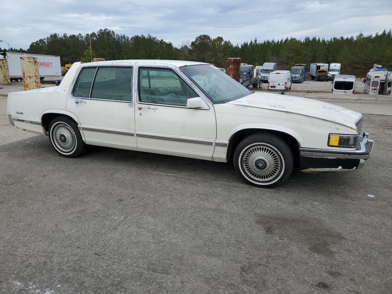 1992 Cadillac Deville VIN: 1G6CD53B7N4320558 Lot: 86425134