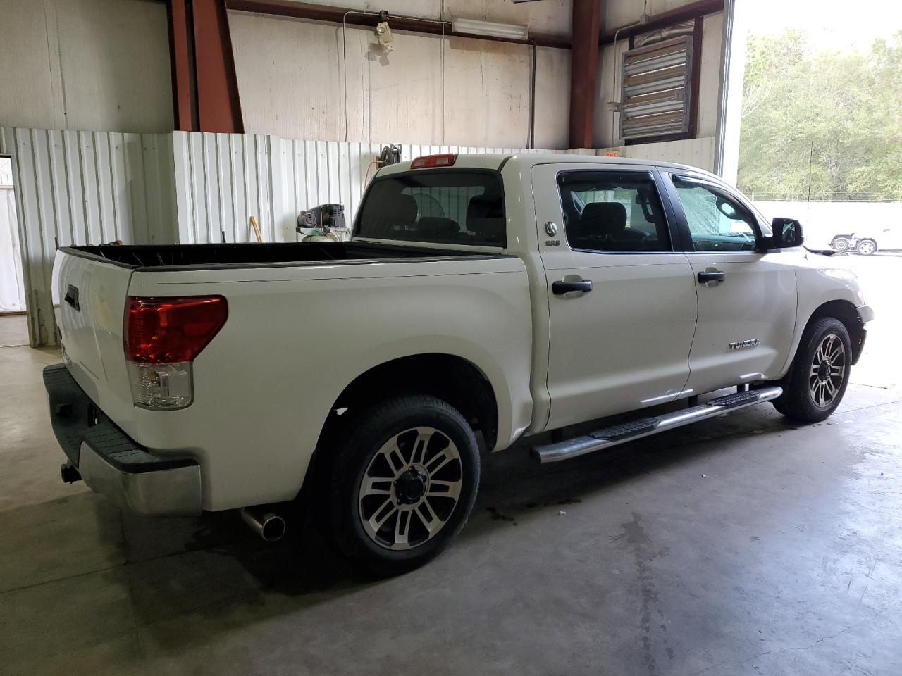 2013 Toyota Tundra Crewmax Sr5 VIN: 5TFEM5F14DX058021 Lot: 83820134