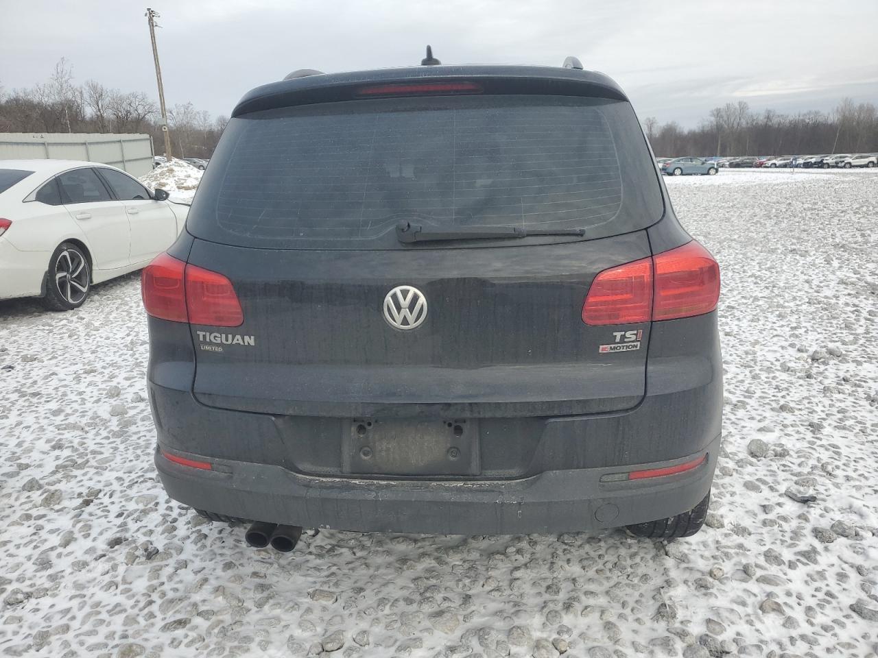 2017 Volkswagen Tiguan S VIN: WVGBV7AX4HK054220 Lot: 83974884