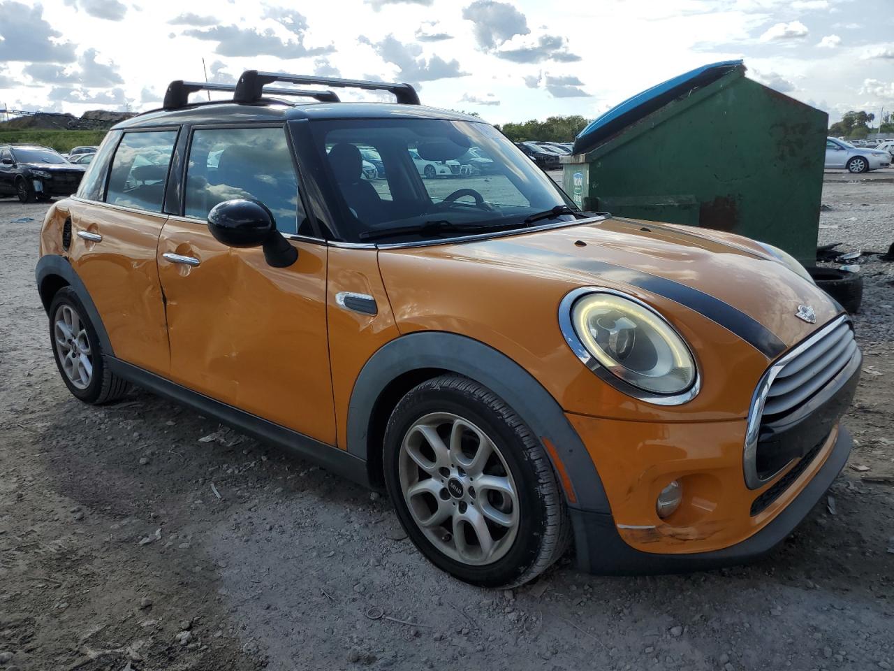 2015 Mini Cooper VIN: WMWXS5C53FT831896 Lot: 84187294