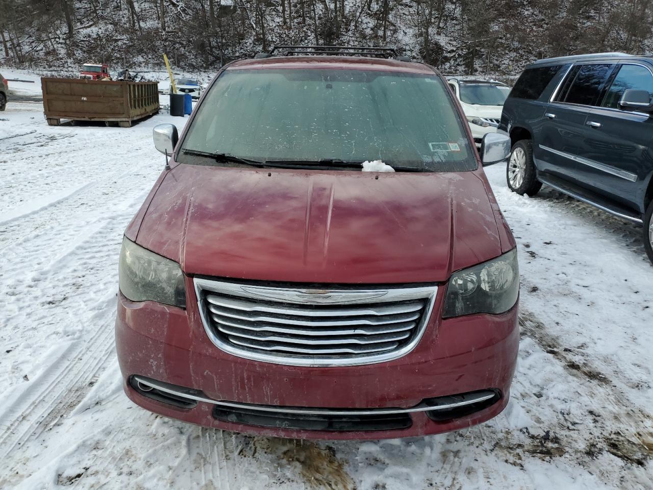 2A4RR8DG8BR683958 2011 Chrysler Town & Country Touring L