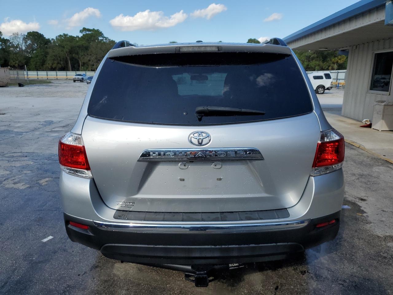 2011 Toyota Highlander Base VIN: 5TDZK3EH1BS027712 Lot: 86056884