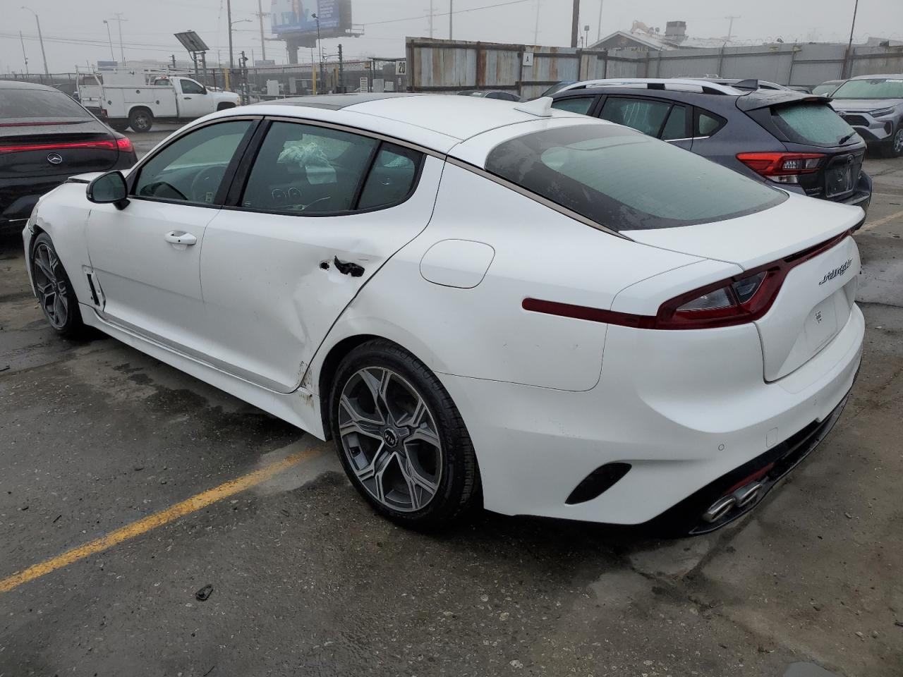 KNAE15LA8L6083745 2020 Kia Stinger