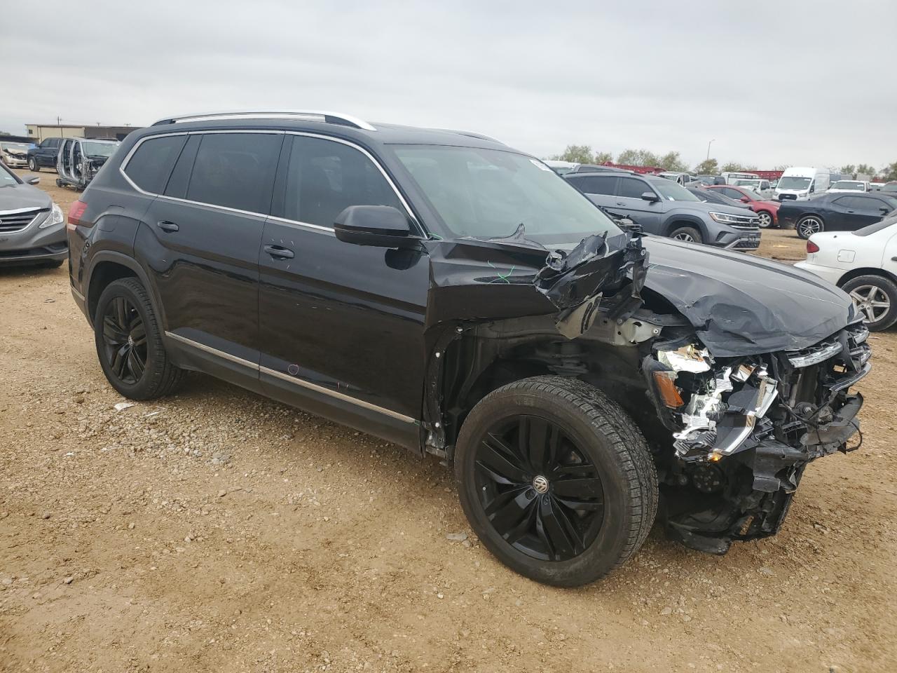 2019 Volkswagen Atlas Sel Premium VIN: 1V2NR2CA2KC560405 Lot: 81967894