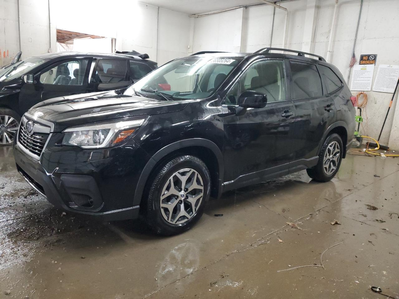 2019 Subaru Forester Premium VIN: JF2SKAGC2KH457925 Lot: 86585264