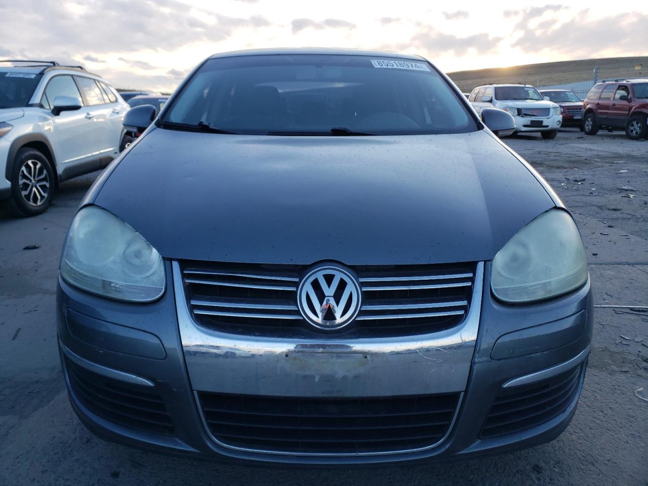 2008 Volkswagen Jetta Se VIN: 3VWRM71K28M090598 Lot: 85518974