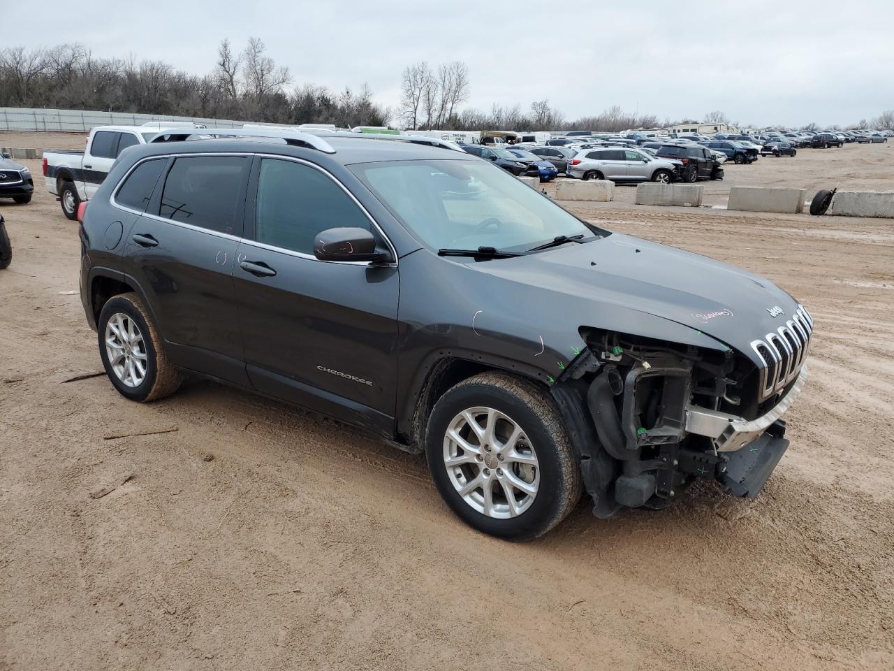 2015 Jeep Cherokee Latitude VIN: 1C4PJLCS4FW572690 Lot: 86649214