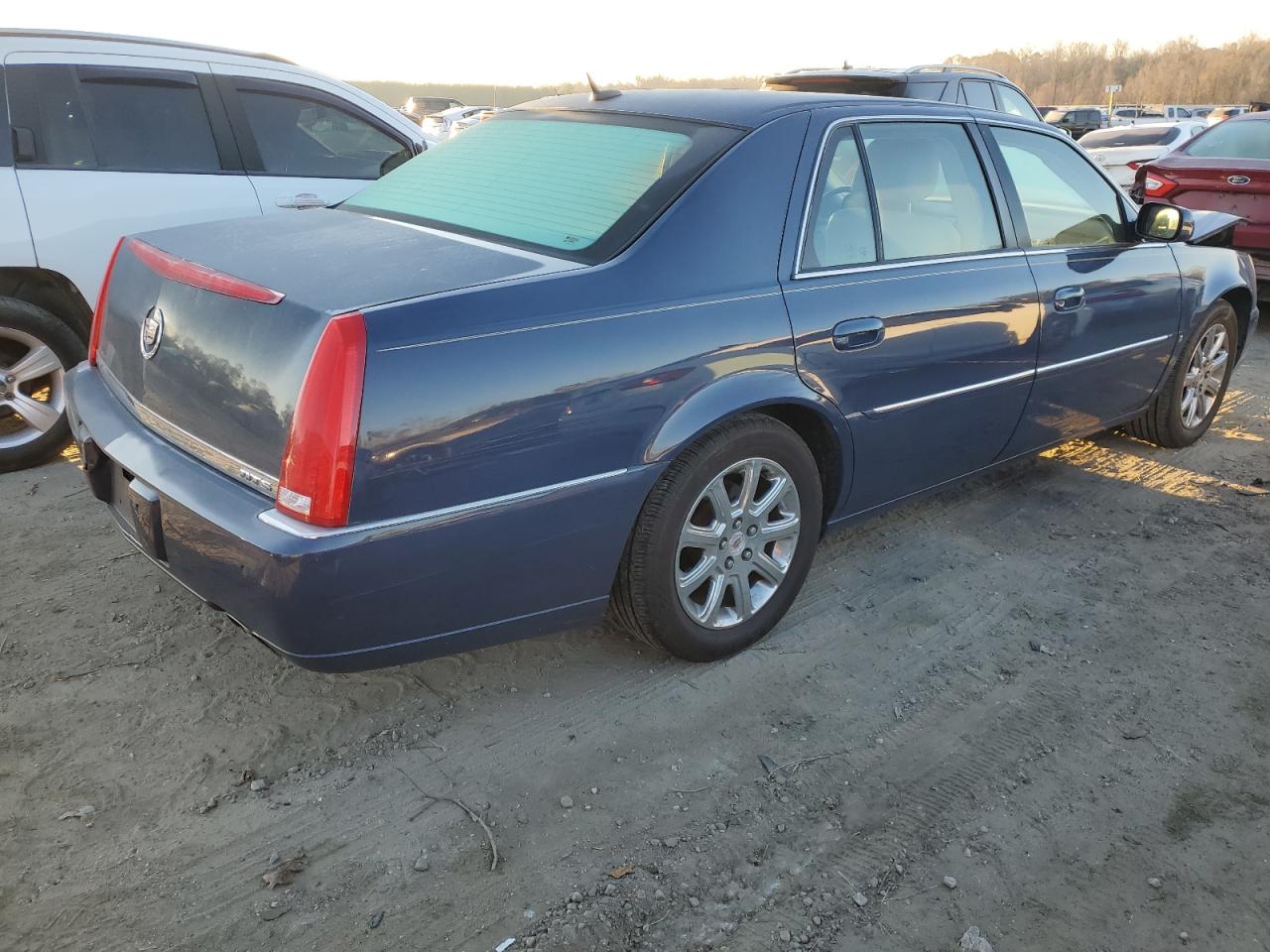 2008 Cadillac Dts VIN: 1G6KD57Y68U209370 Lot: 83427324