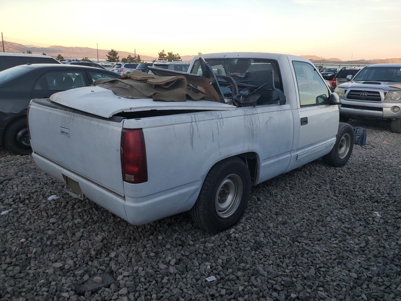 1GTDC14K8NZ537549 1992 GMC Sierra C1500