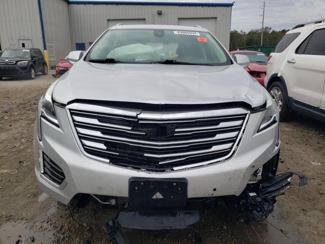 2018 Cadillac Xt5 Premium Luxury VIN: 1GYKNFRS9JZ247512 Lot: 83066934