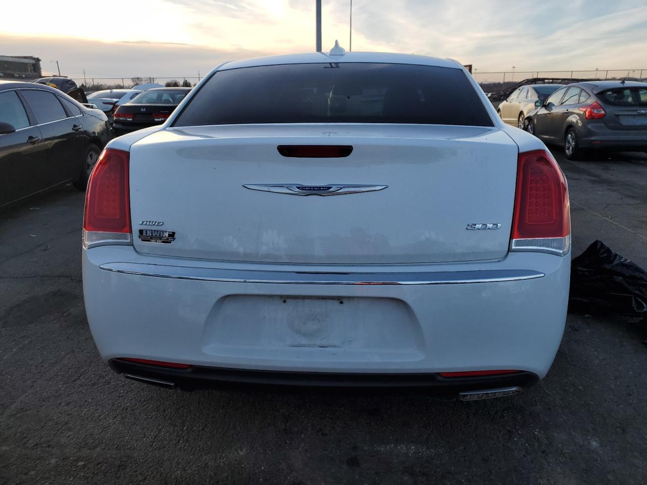 2018 Chrysler 300 Touring VIN: 2C3CCARG8JH165824 Lot: 87006234