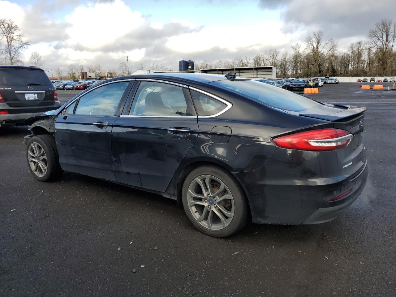 3FA6P0RU3LR157270 2020 Ford Fusion Titanium