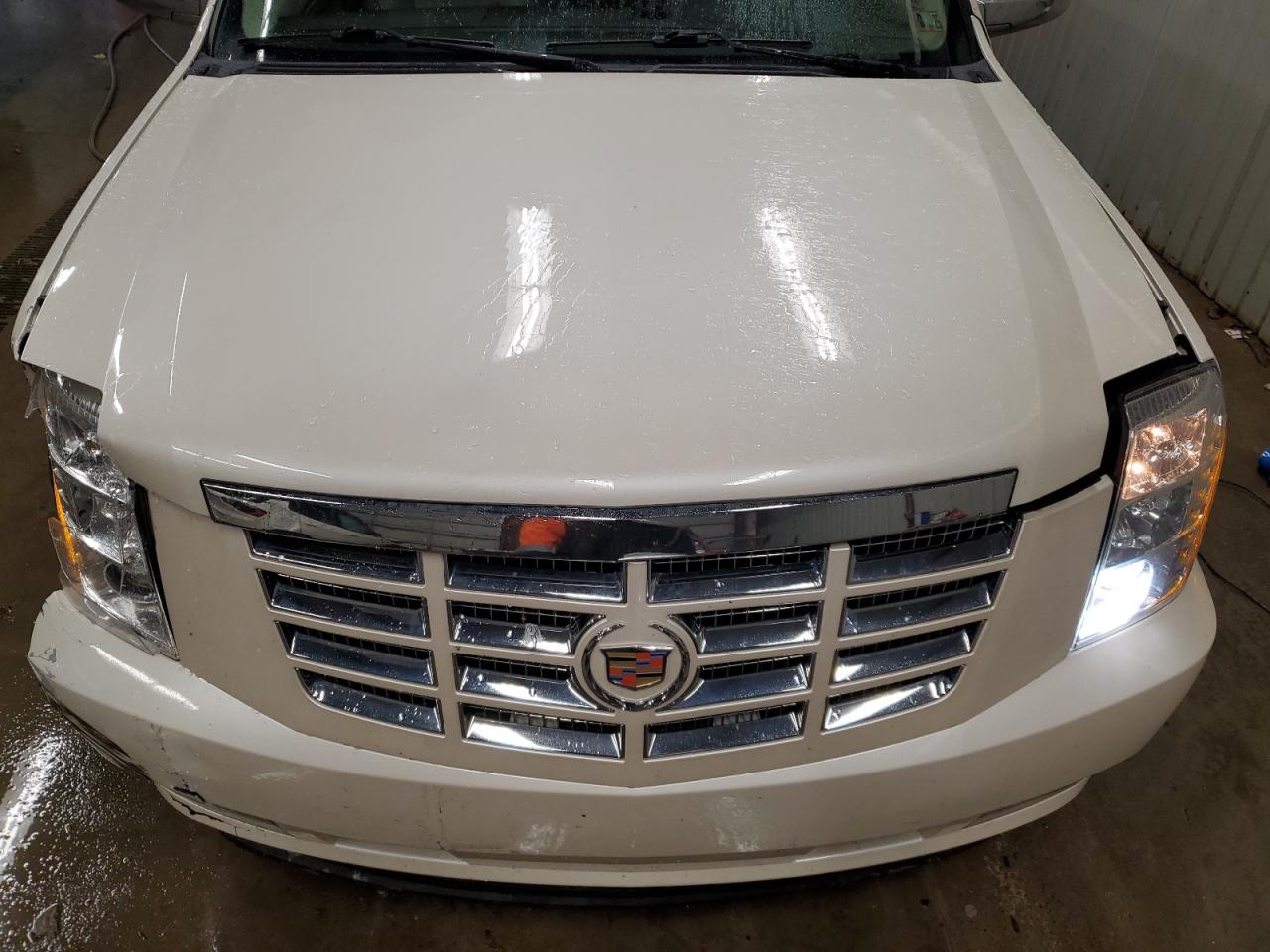 2014 Cadillac Escalade Luxury VIN: 1GYS4BEFXER222306 Lot: 84151644