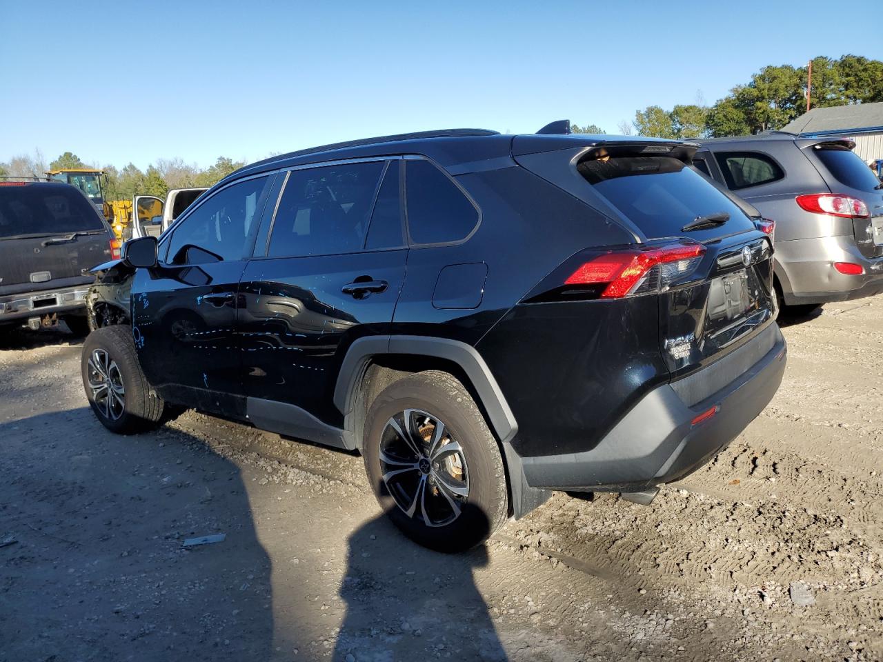 2T3H1RFV4KW053015 2019 Toyota Rav4 Le