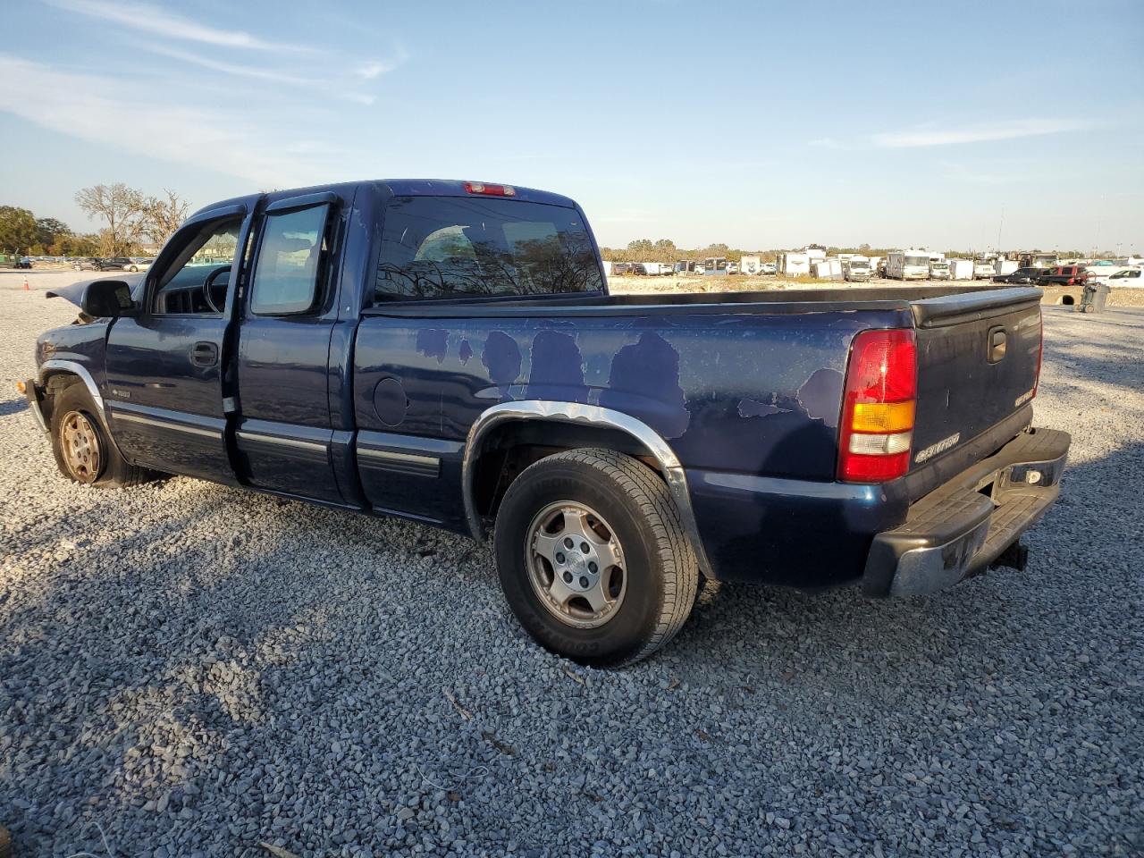 2000 Chevrolet Silverado C1500 VIN: 2GCEC19T3Y1281405 Lot: 86518094