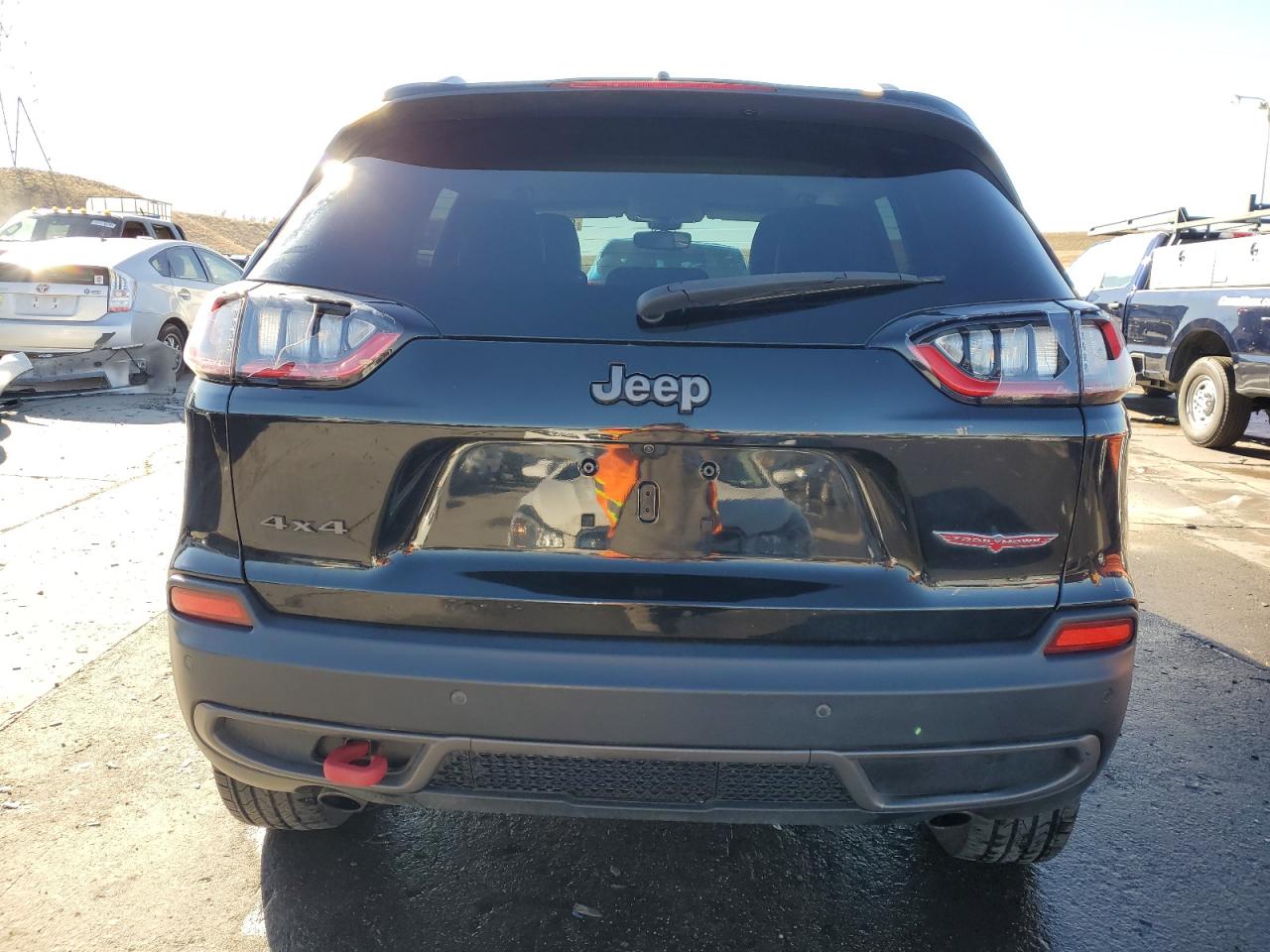 2019 Jeep Cherokee Trailhawk VIN: 1C4PJMBN9KD315404 Lot: 83421474