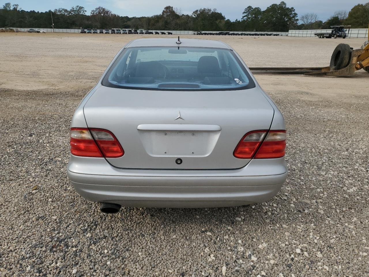 2000 Mercedes-Benz Clk 430 VIN: WDBLJ70G4YF137126 Lot: 83312064