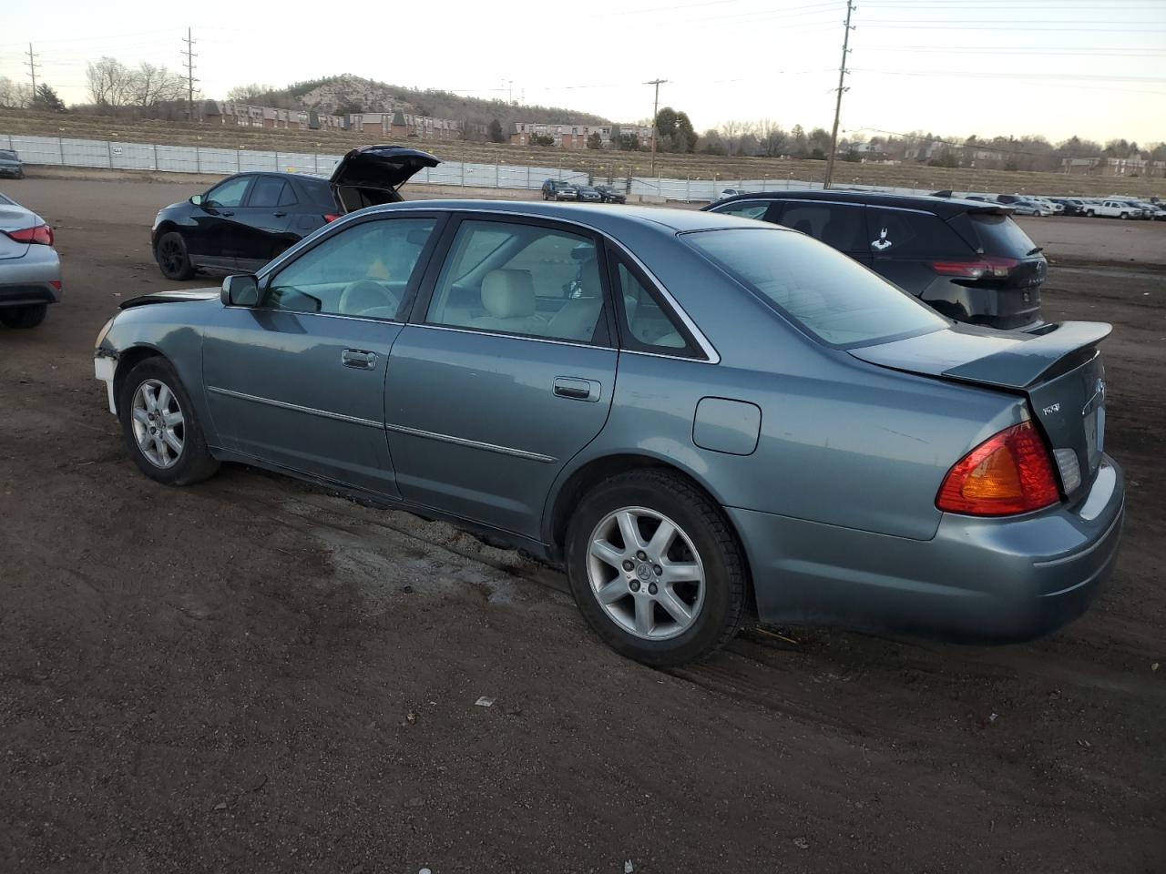 4T1BF28B72U252103 2002 Toyota Avalon Xl