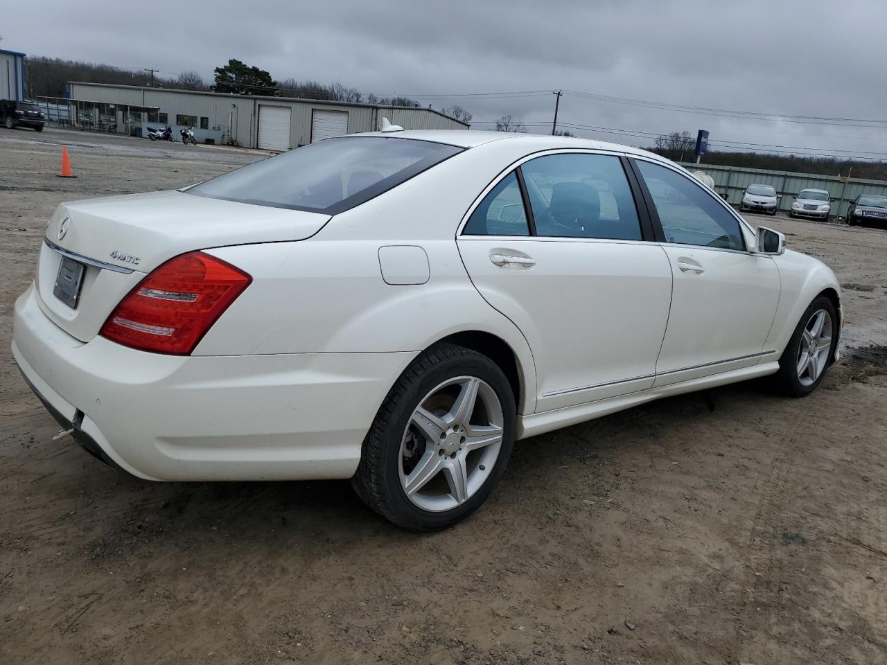 2011 Mercedes-Benz S 550 4Matic VIN: WDDNG8GB1BA402068 Lot: 86725684