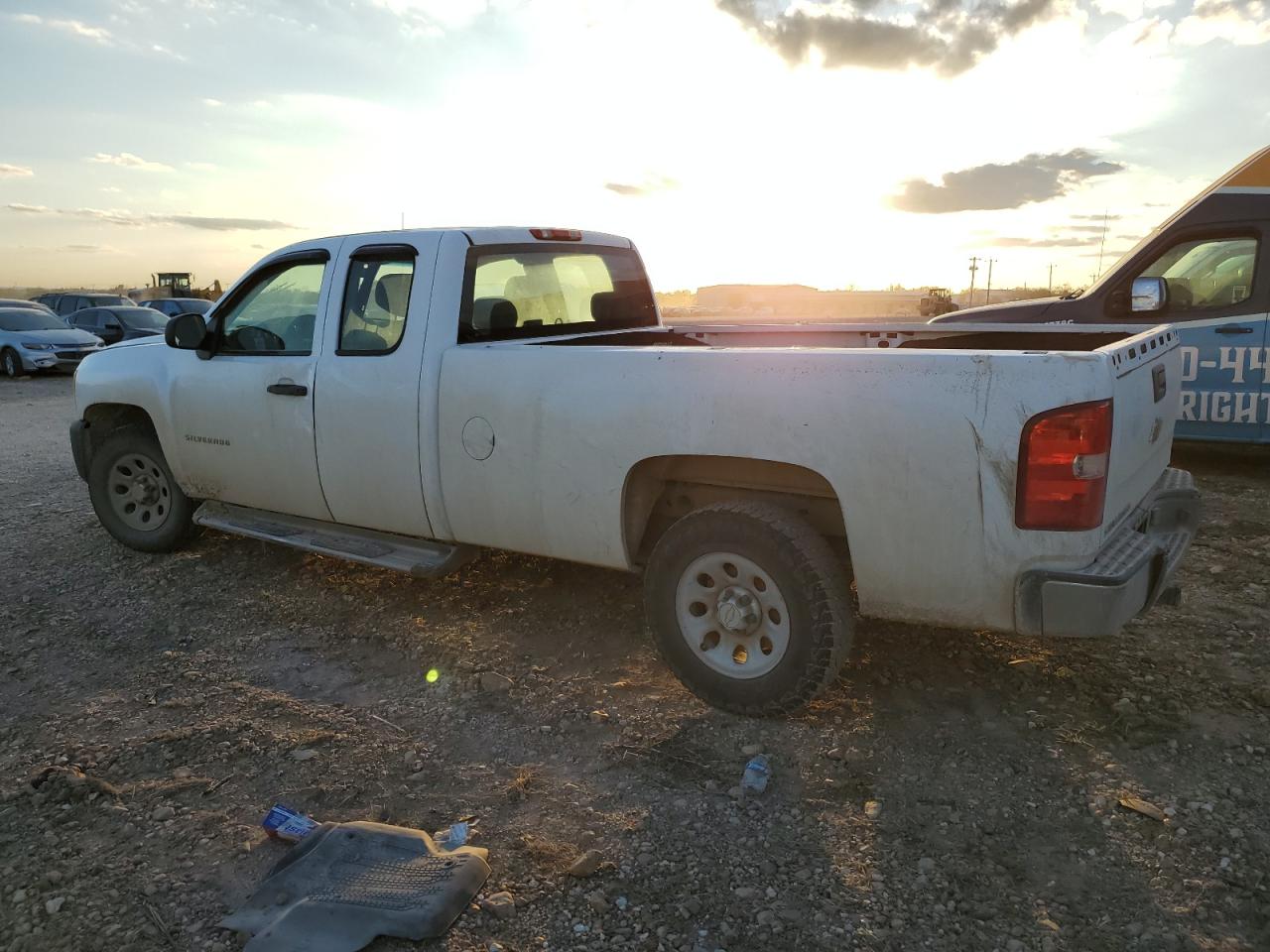 2013 Chevrolet Silverado K1500 VIN: 1GCRKPE02DZ324779 Lot: 86200244