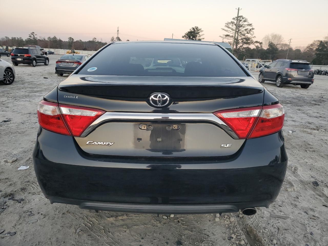 4T1BF1FK2HU298010 2017 Toyota Camry Le