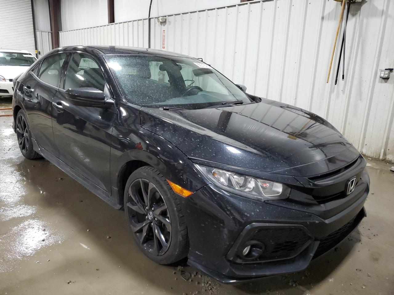 SHHFK7H48JU413628 2018 Honda Civic Sport