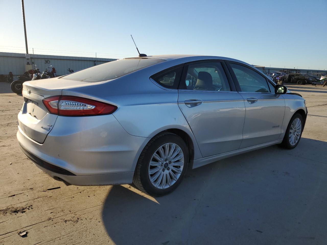 3FA6P0LU3GR310812 2016 Ford Fusion Se Hybrid