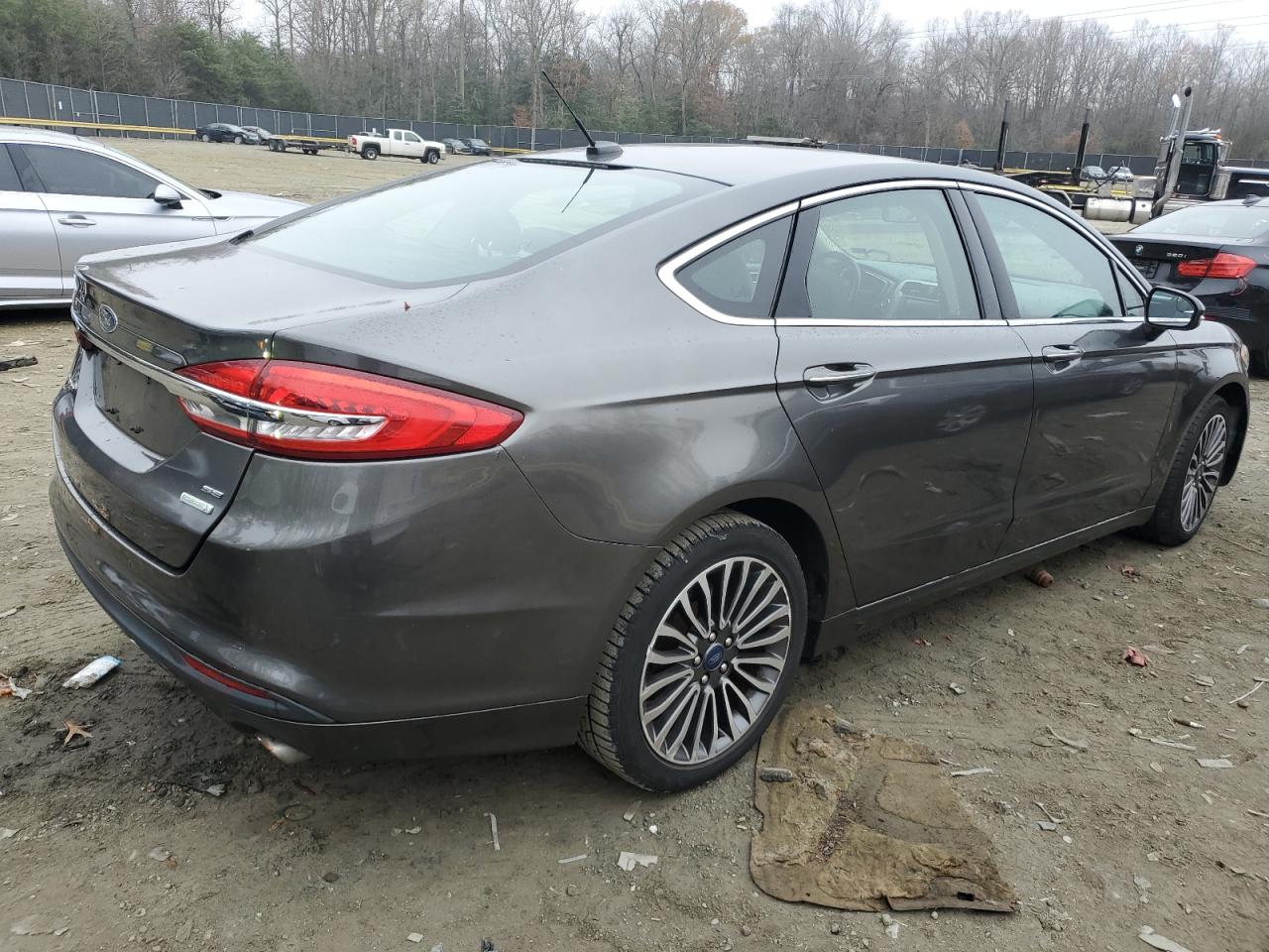 3FA6P0HD6JR259693 2018 Ford Fusion Se