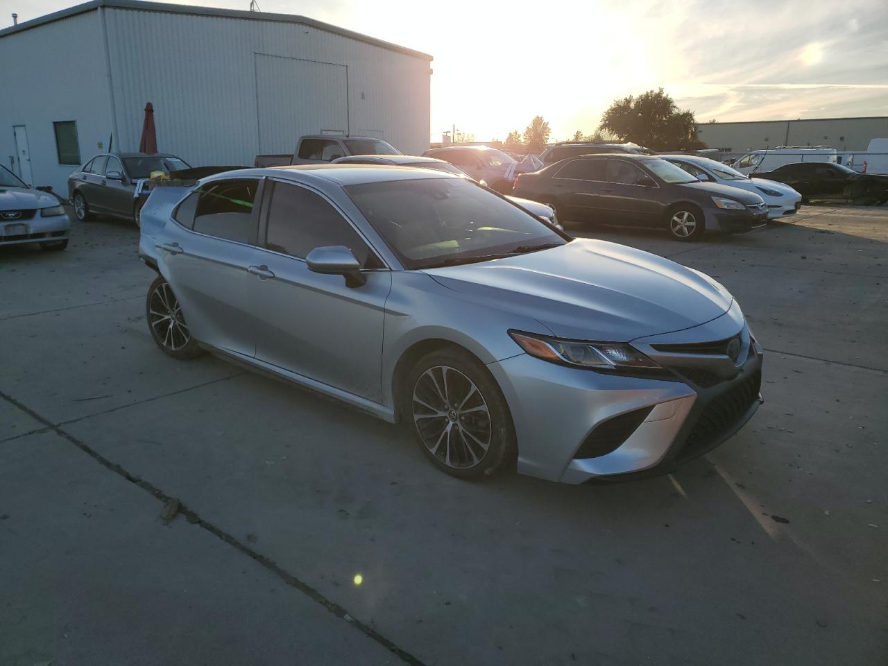 2018 Toyota Camry L VIN: JTNB11HK1J3042996 Lot: 87058474