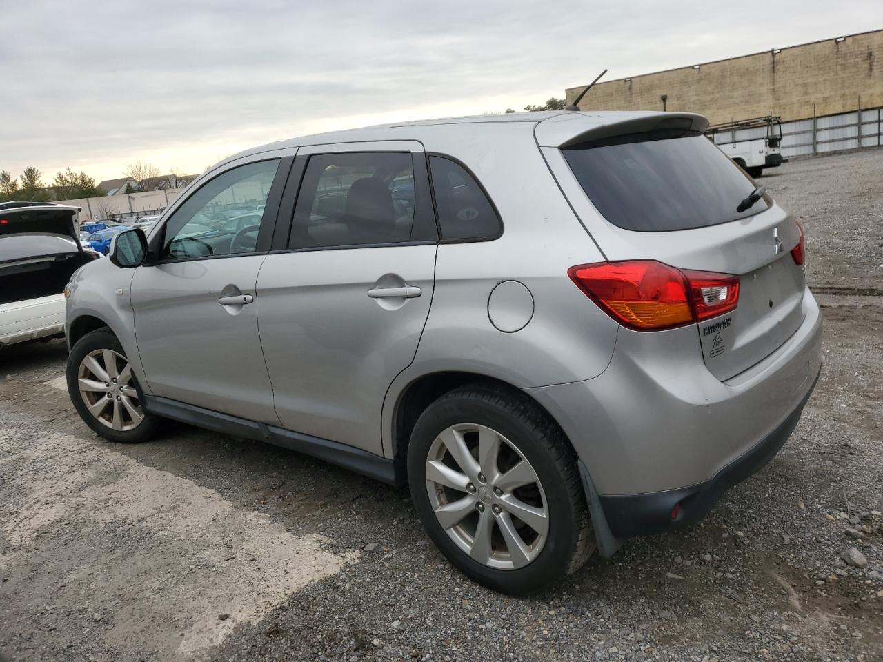 2014 Mitsubishi Outlander Sport Es VIN: 4A4AP3AU5EE010626 Lot: 84097534