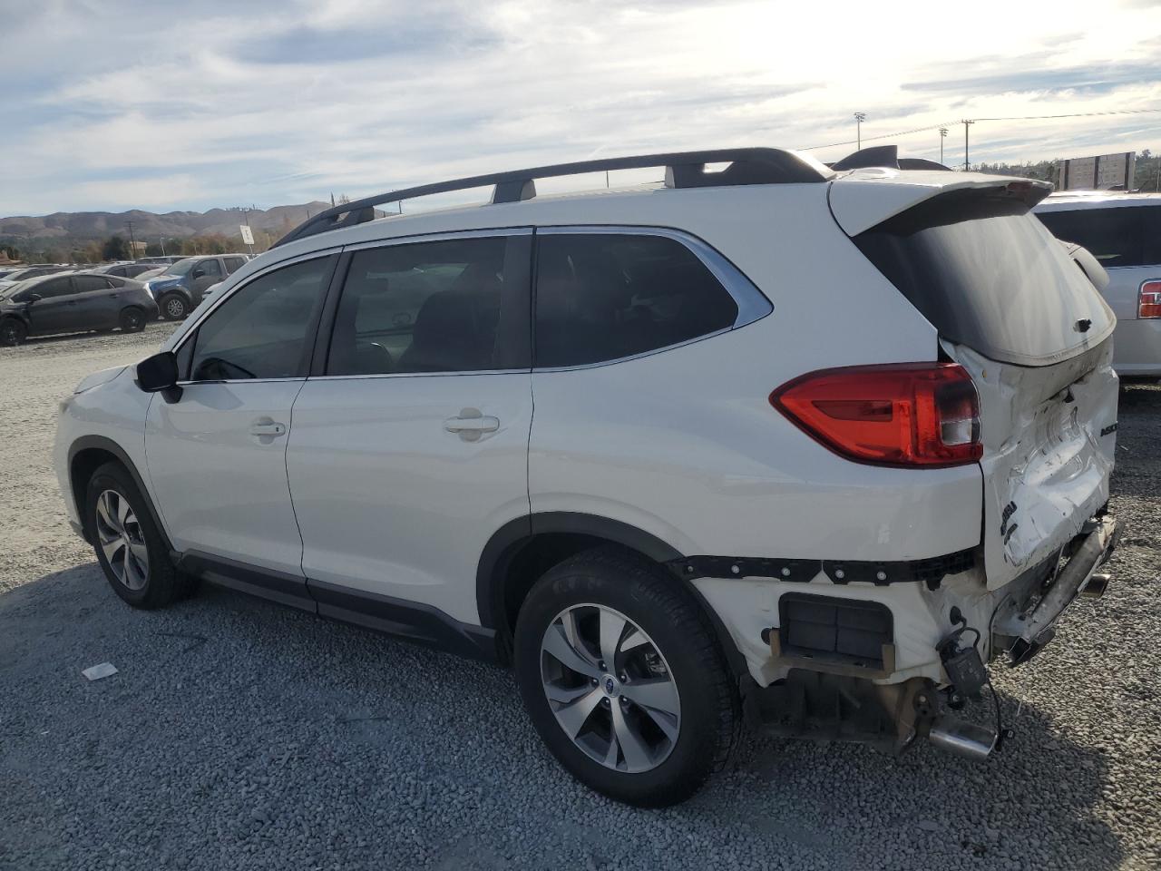 2019 Subaru Ascent Premium VIN: 4S4WMAFDXK3465042 Lot: 82449694